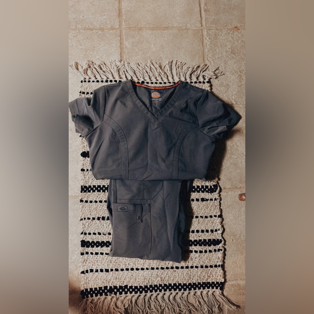 COPY - Dickies Scrubs
